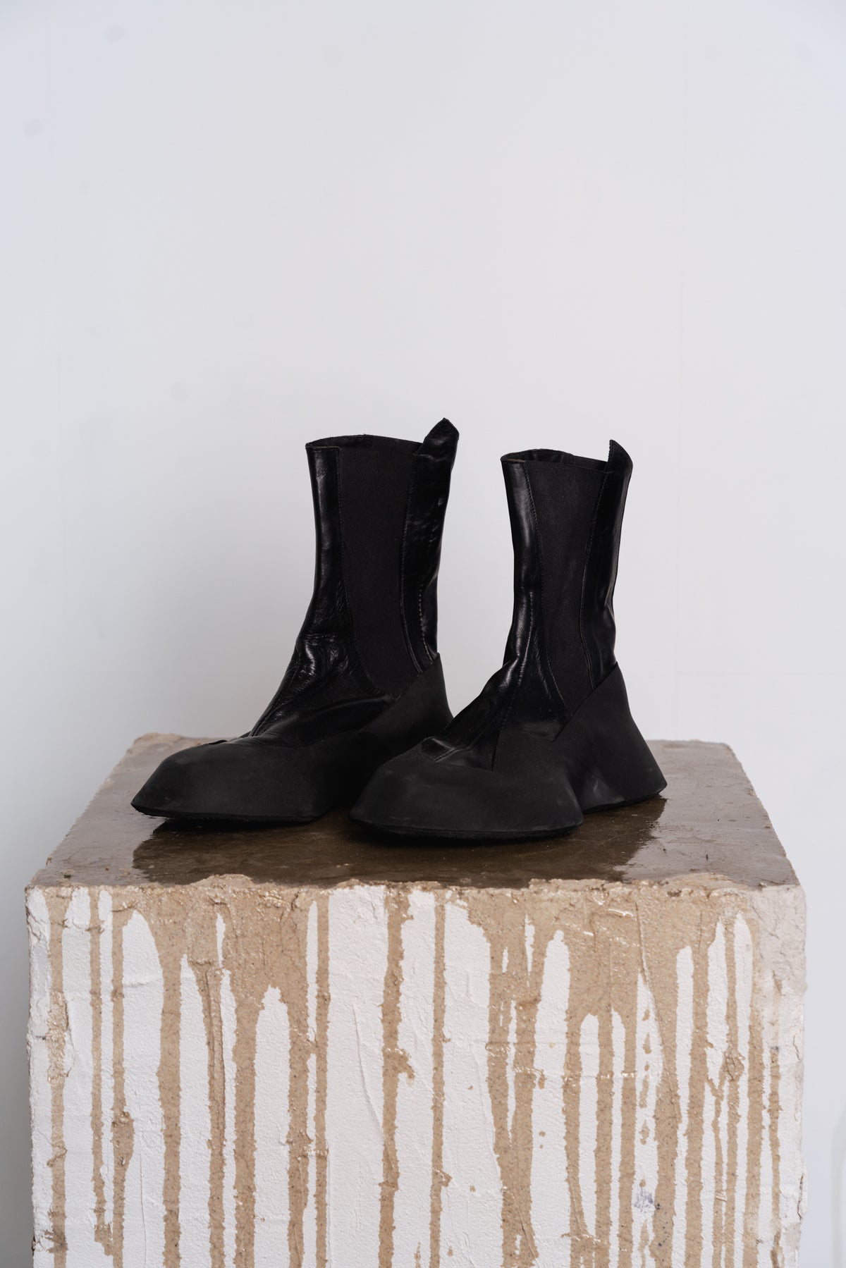 DISTORTION HYBRID SNEAKER