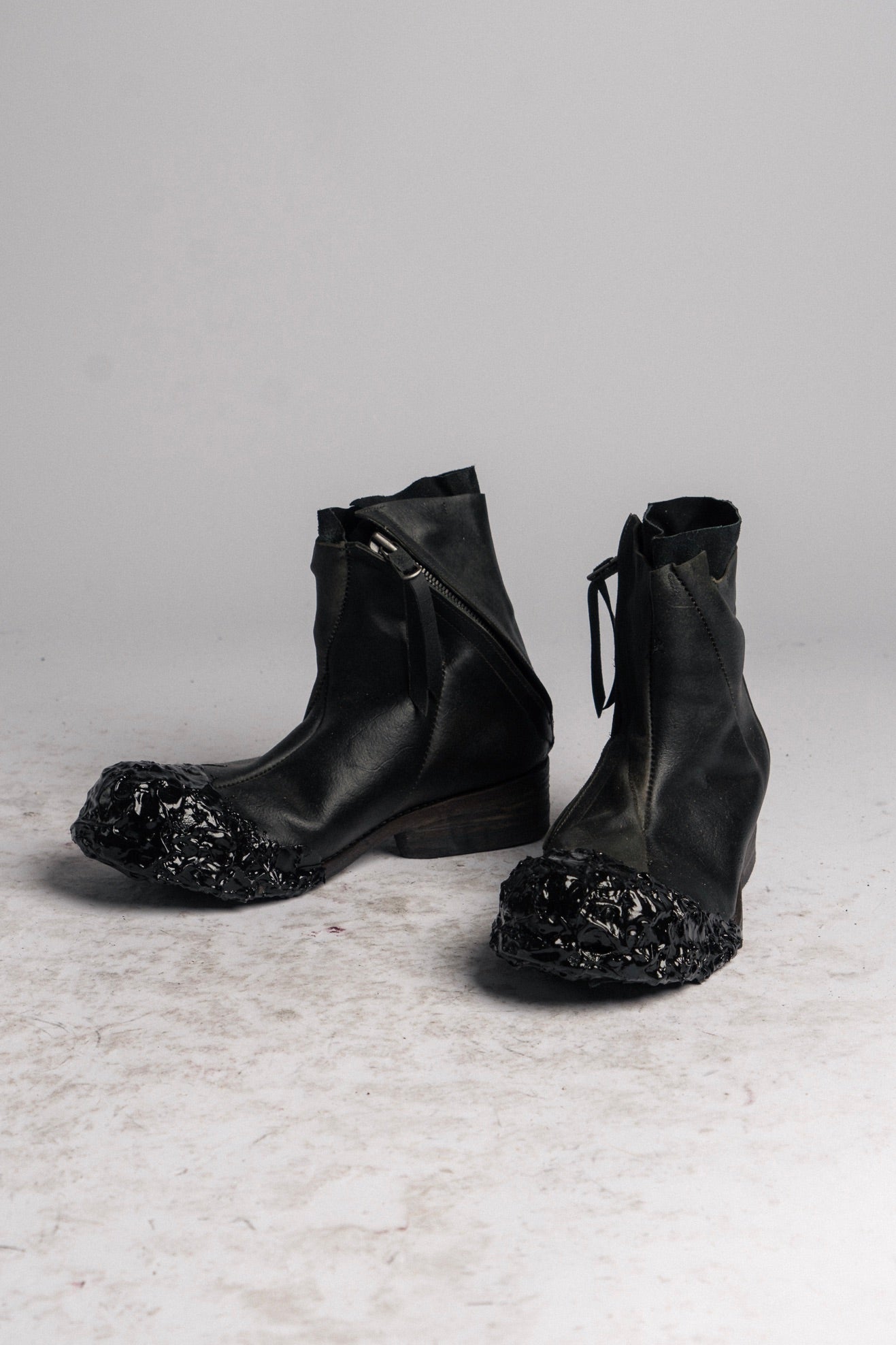 DISTORTION ANKLE BOOT SYMBIOSIS