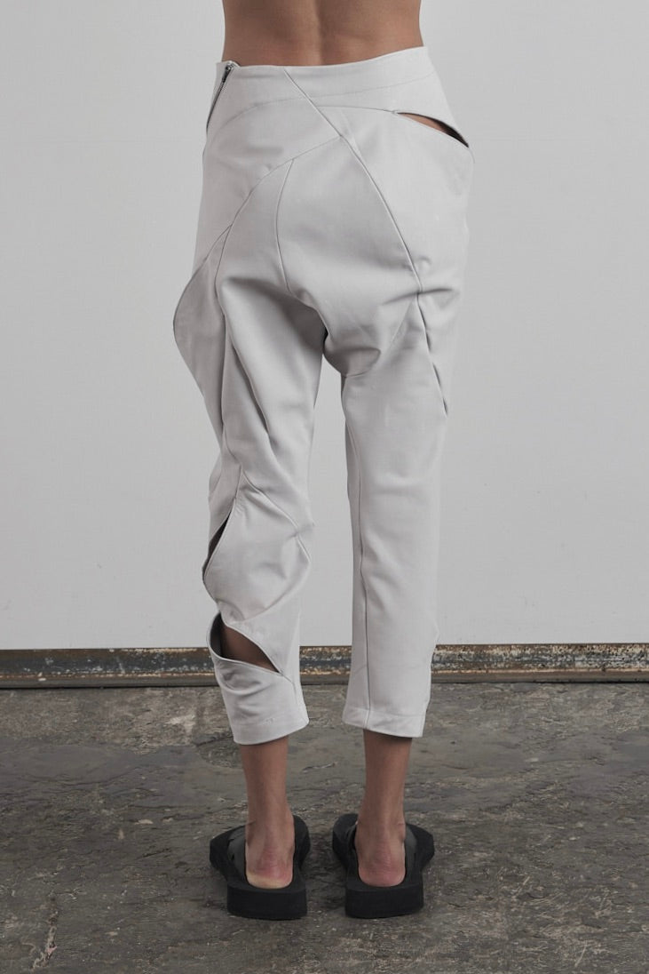 DISTORTION 4/5 GILLS PANTS – Pants, LEON EMANUEL BLANCK
