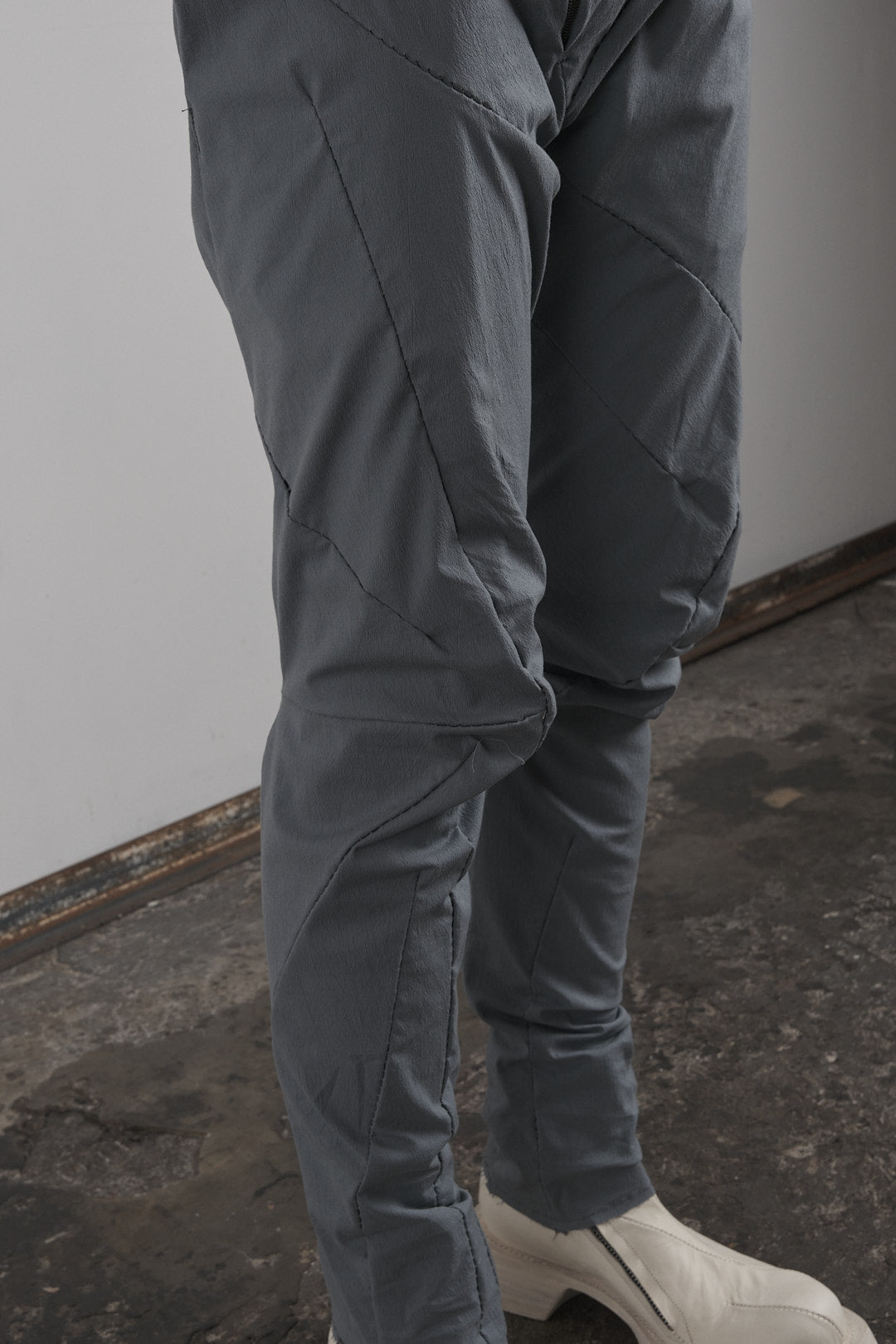 DISTORTION FITTED LONG PANTS – Pants, LEON EMANUEL BLANCK