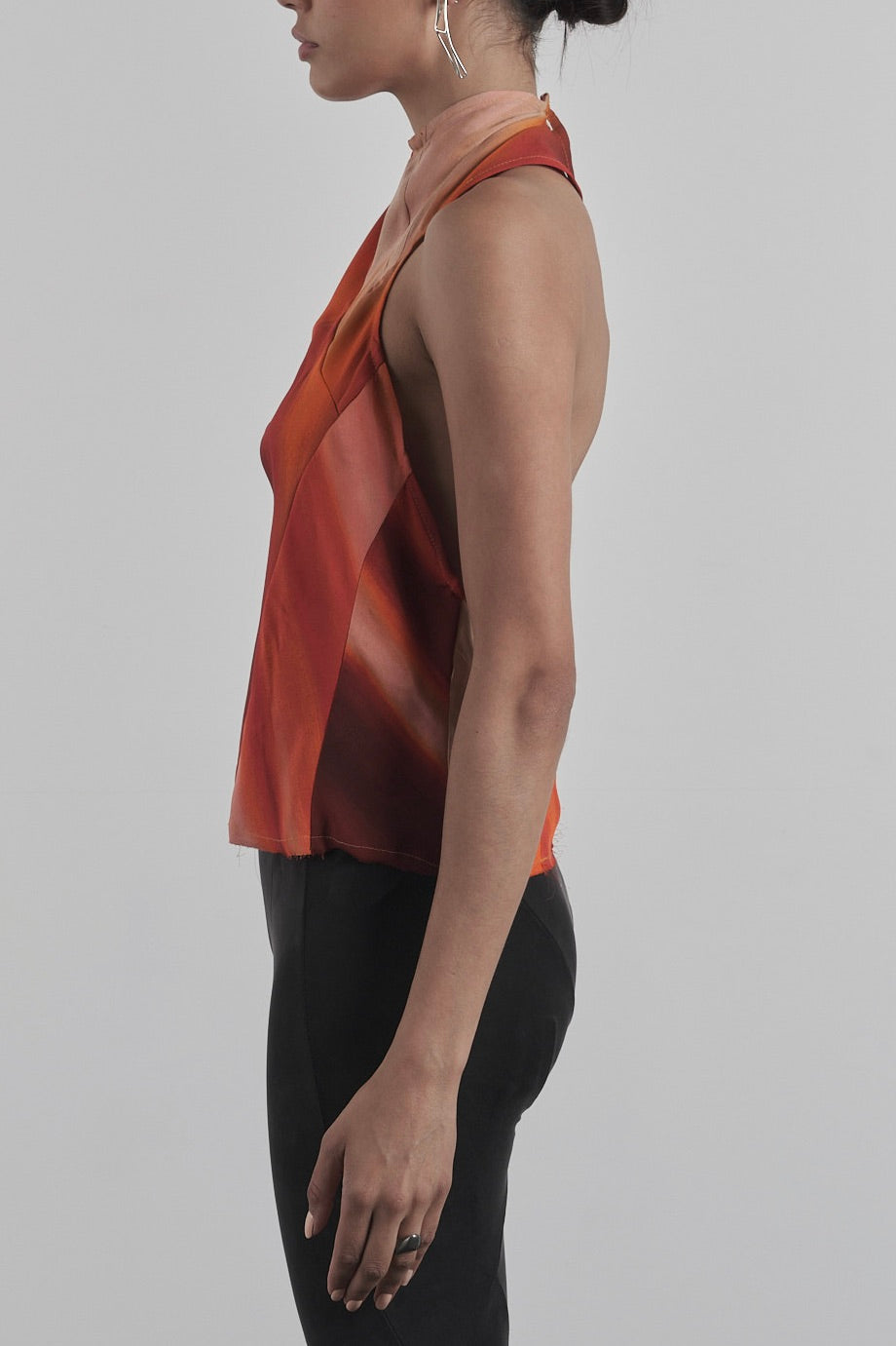 DISTORTION CHOKER TOP – Top, LEON EMANUEL BLANCK