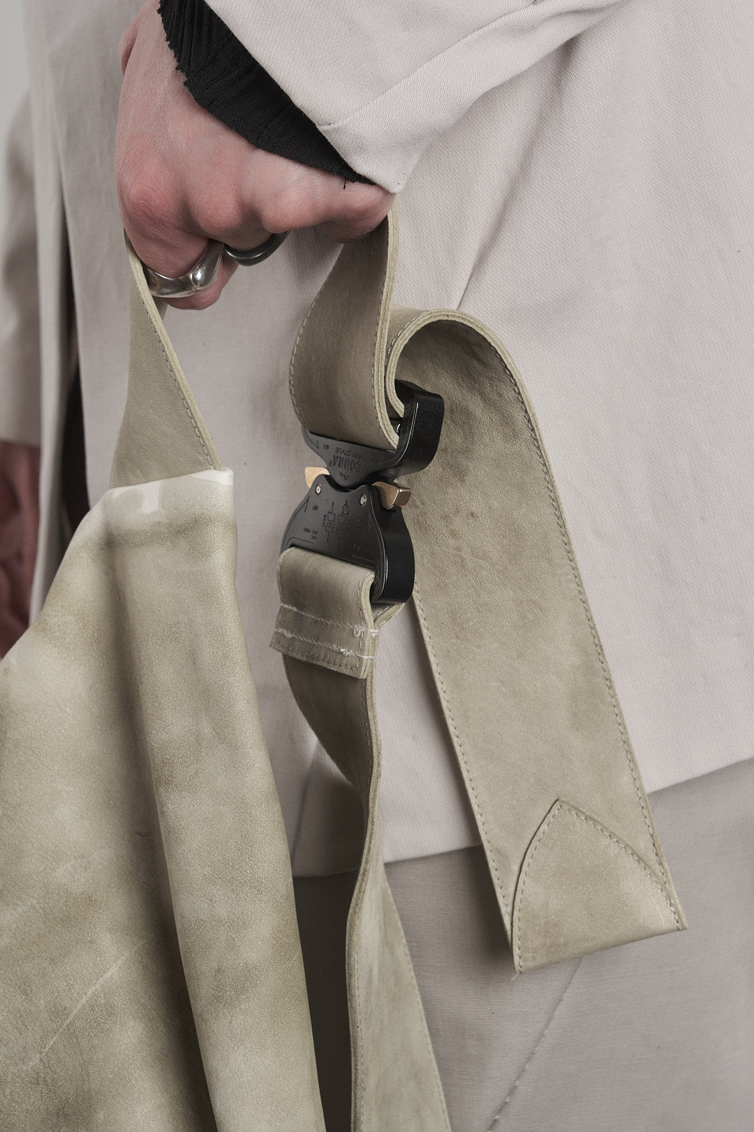 DISTORTION DEALER BAG EXTRA LARGE – Bag, LEON EMANUEL BLANCK
