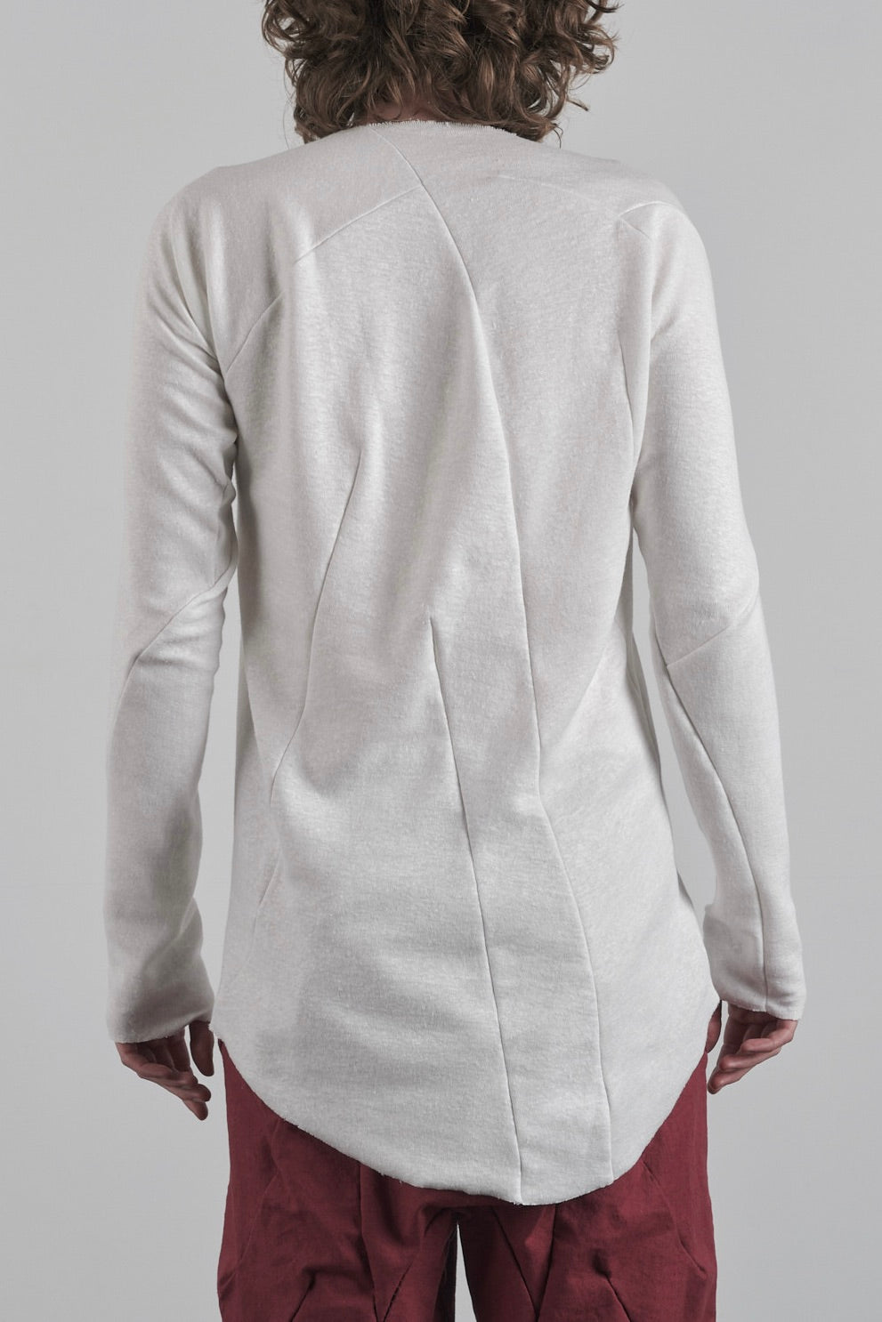 DISTORTION LONG CURVED T-SHIRT – T-Shirt, LEON EMANUEL BLANCK