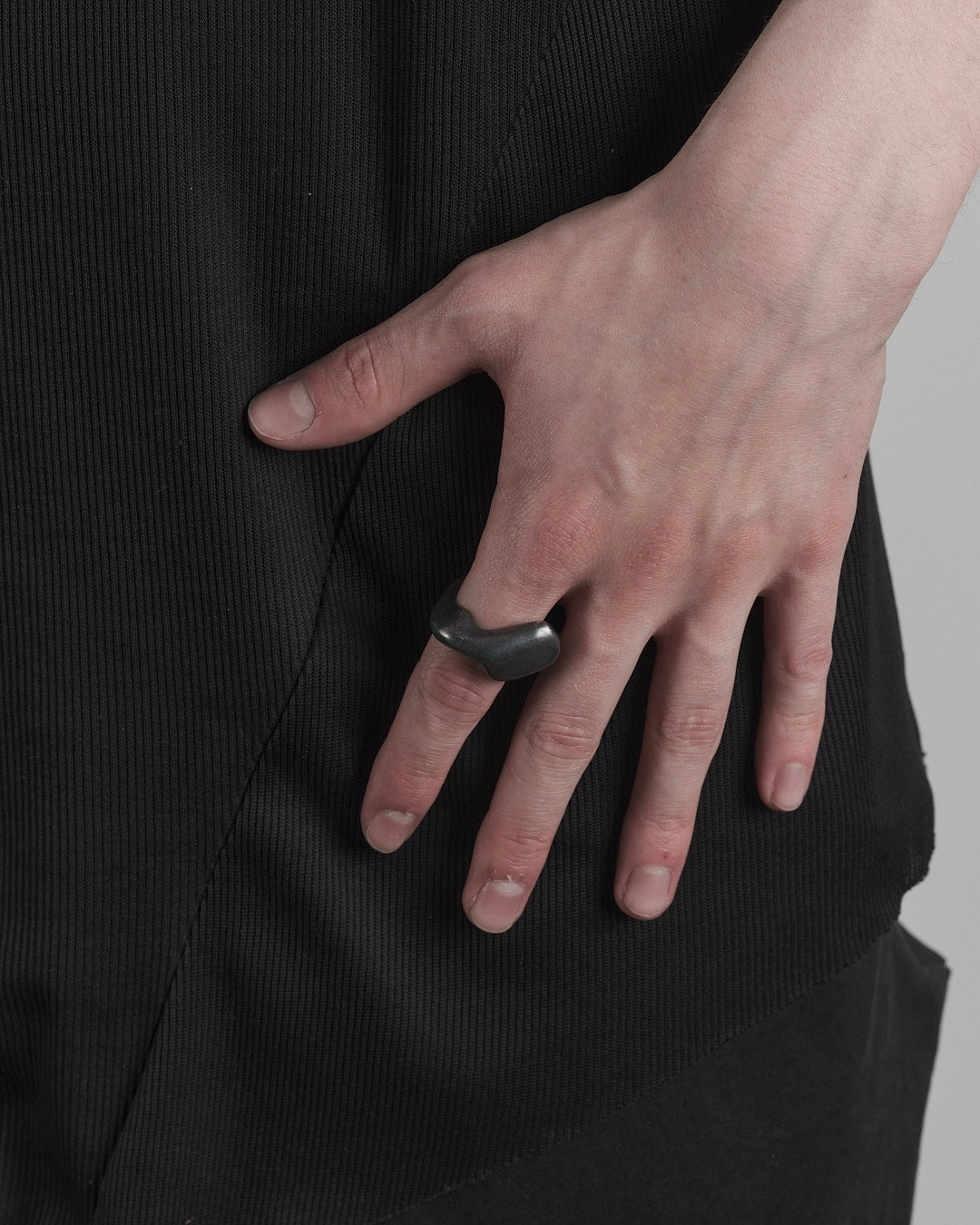 LIQUID RING 6 – Ring, LEON EMANUEL BLANCK