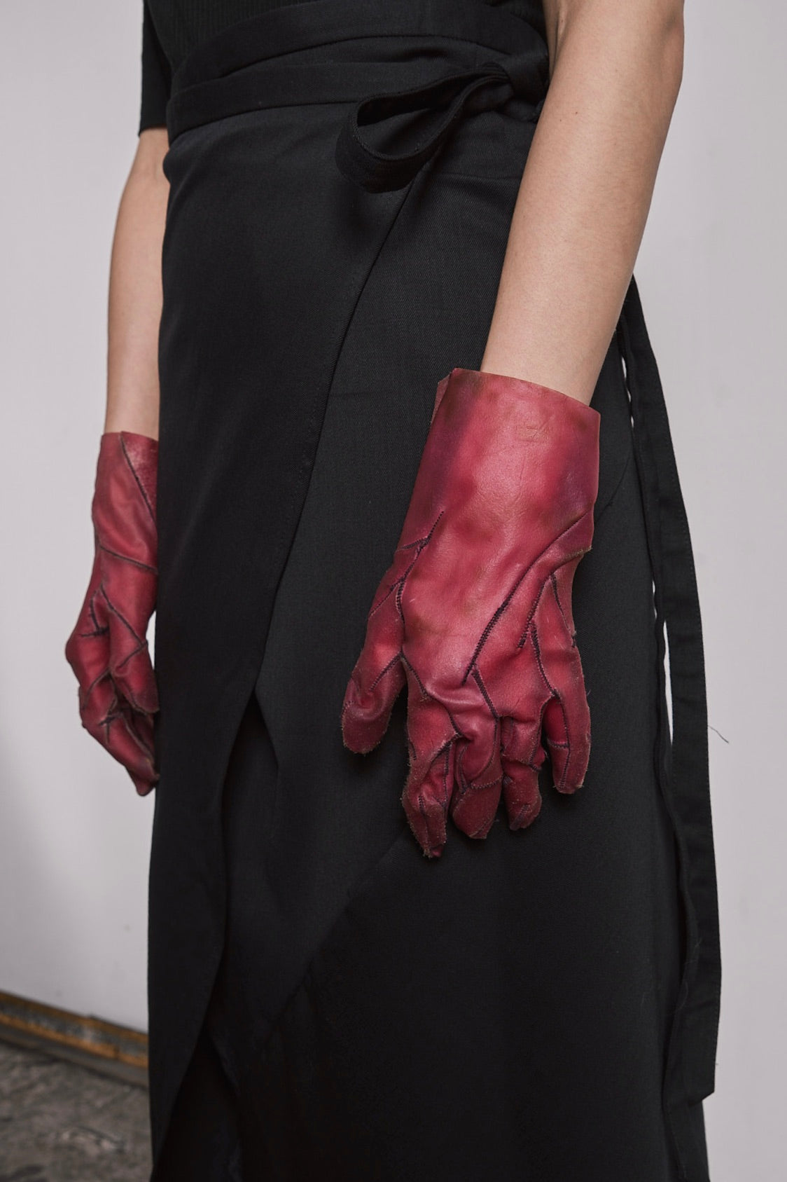 DISTORTION 5 FINGER GLOVES