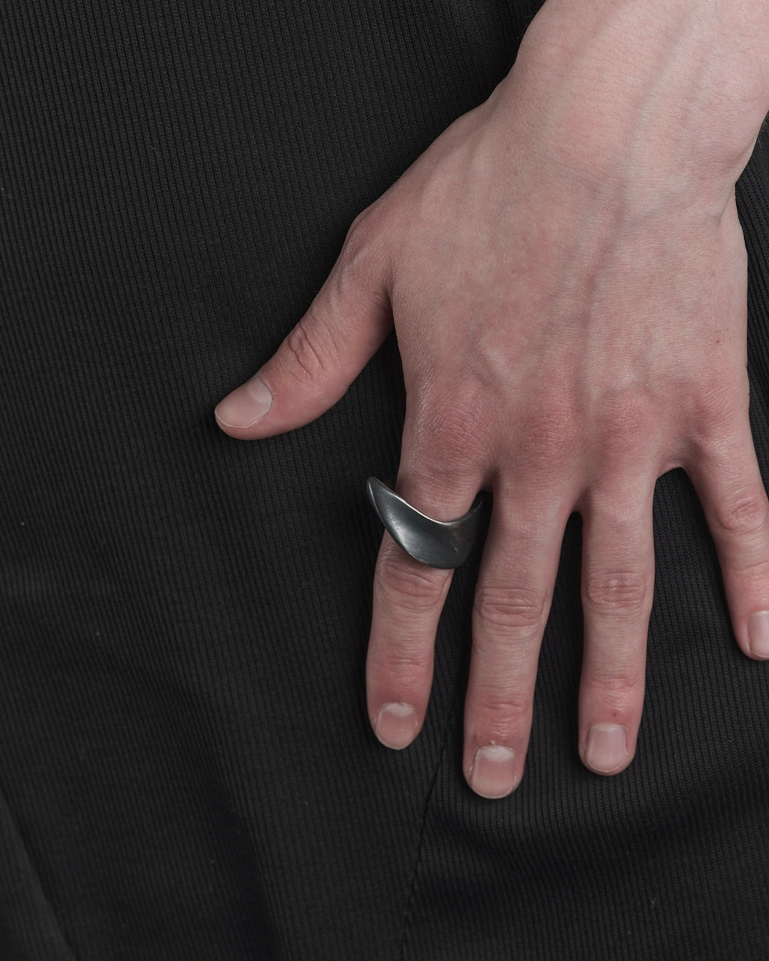 LIQUID RING 2 – Ring, LEON EMANUEL BLANCK
