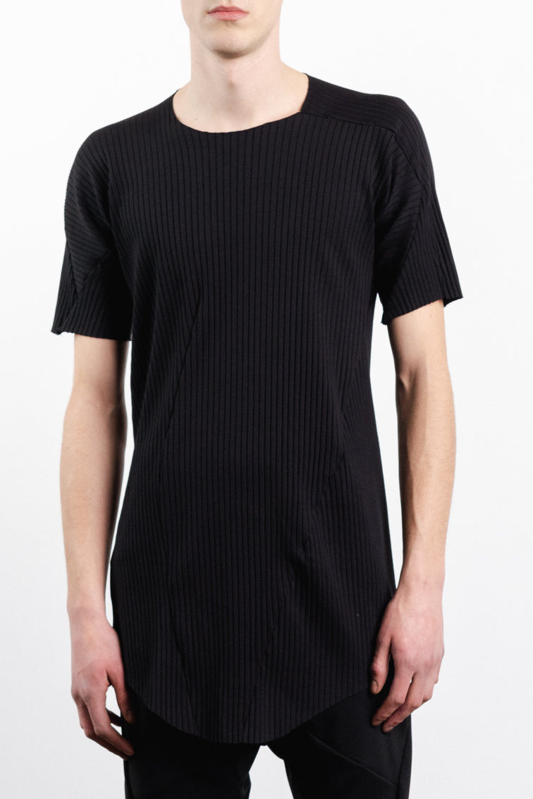 DISTORTION CURVED T-SHIRT MID-LENGTH SLEEVES