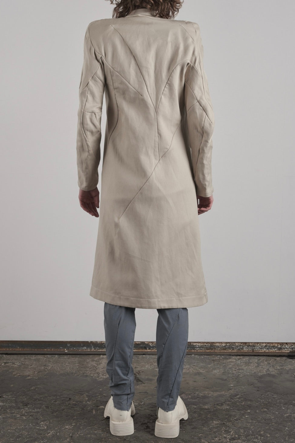 DISTORTION POWER SHOULDER COAT – Coat, LEON EMANUEL BLANCK