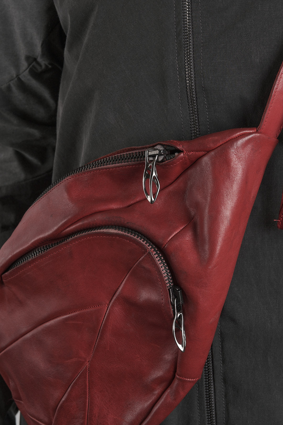 DISTORTION DEALER BAG MEDIUM – Bag, LEON EMANUEL BLANCK
