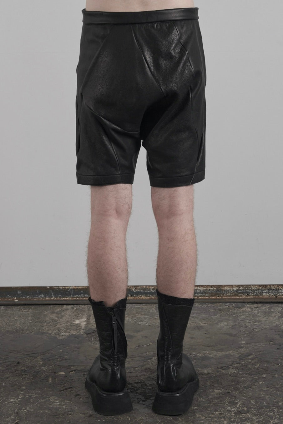 DISTORTION SHORT CHEM PANTS – Pants, LEON EMANUEL BLANCK