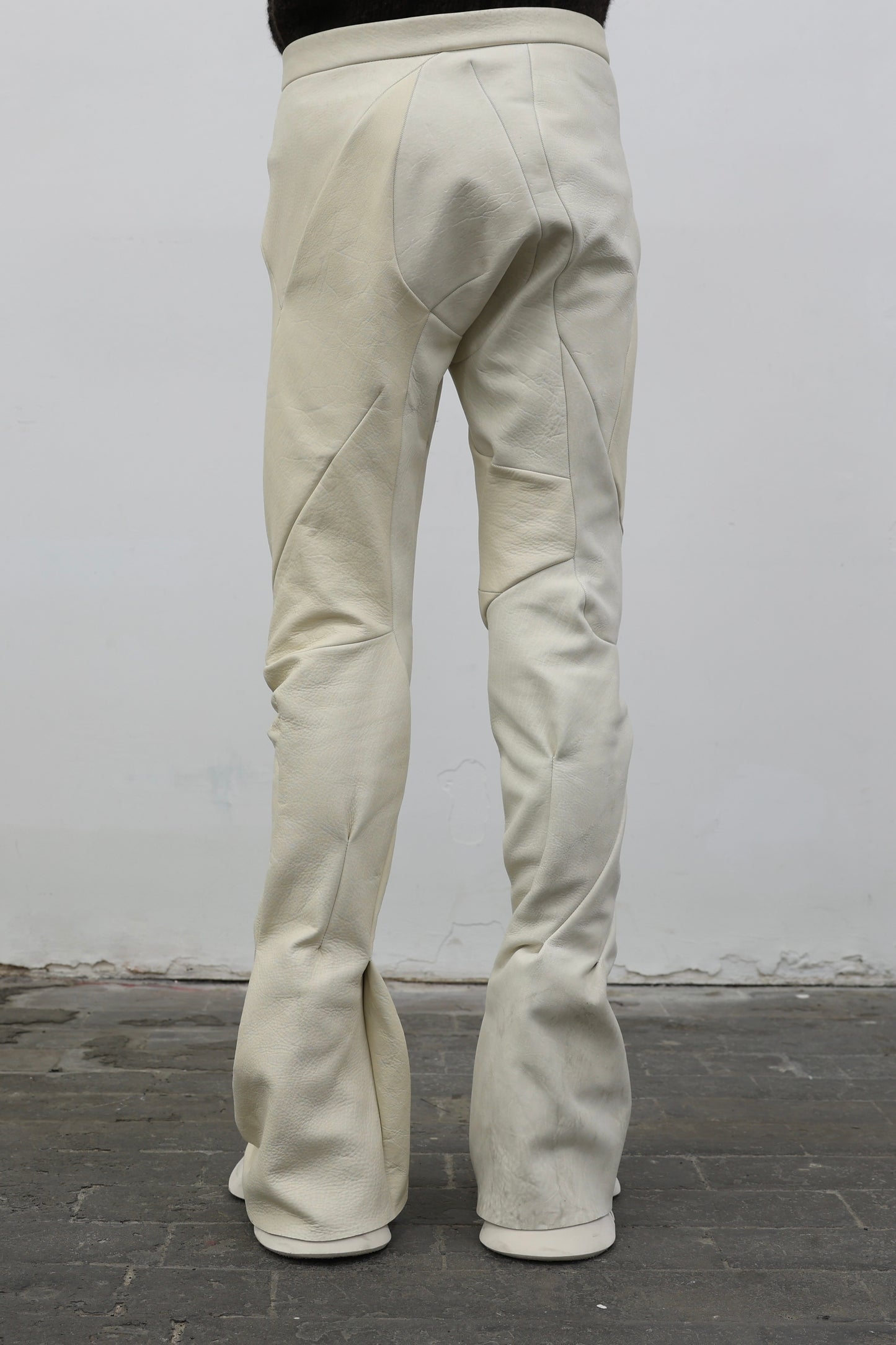 DISTORTION SCULPTURE PANTS