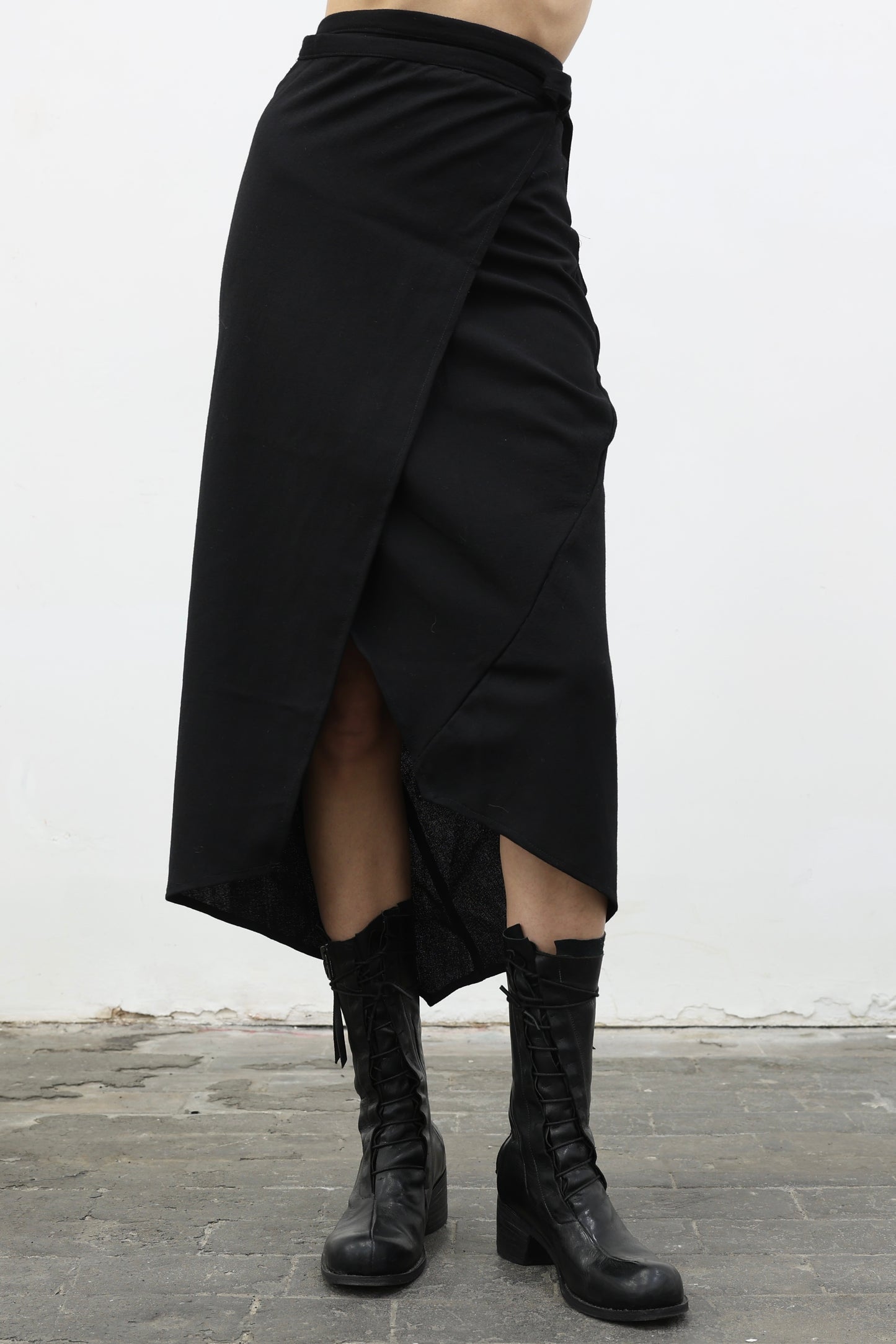 DISTORTION WRAP SKIRT