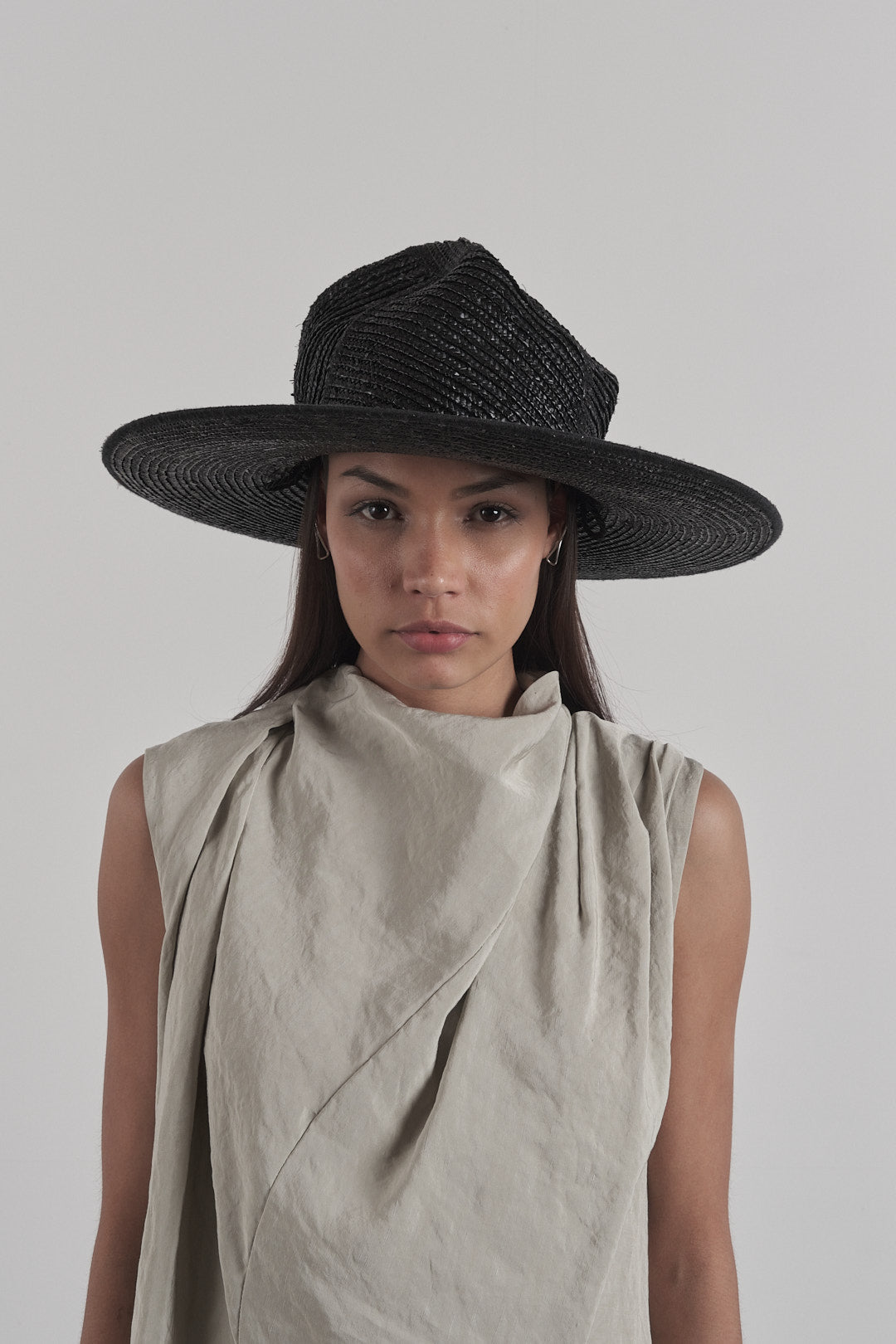 DISTORTION FEDORA – Fedora, LEON EMANUEL BLANCK
