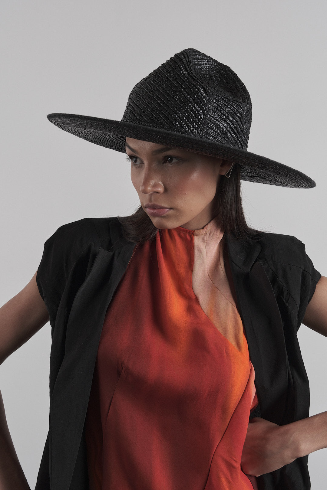DISTORTION FEDORA – Fedora, LEON EMANUEL BLANCK