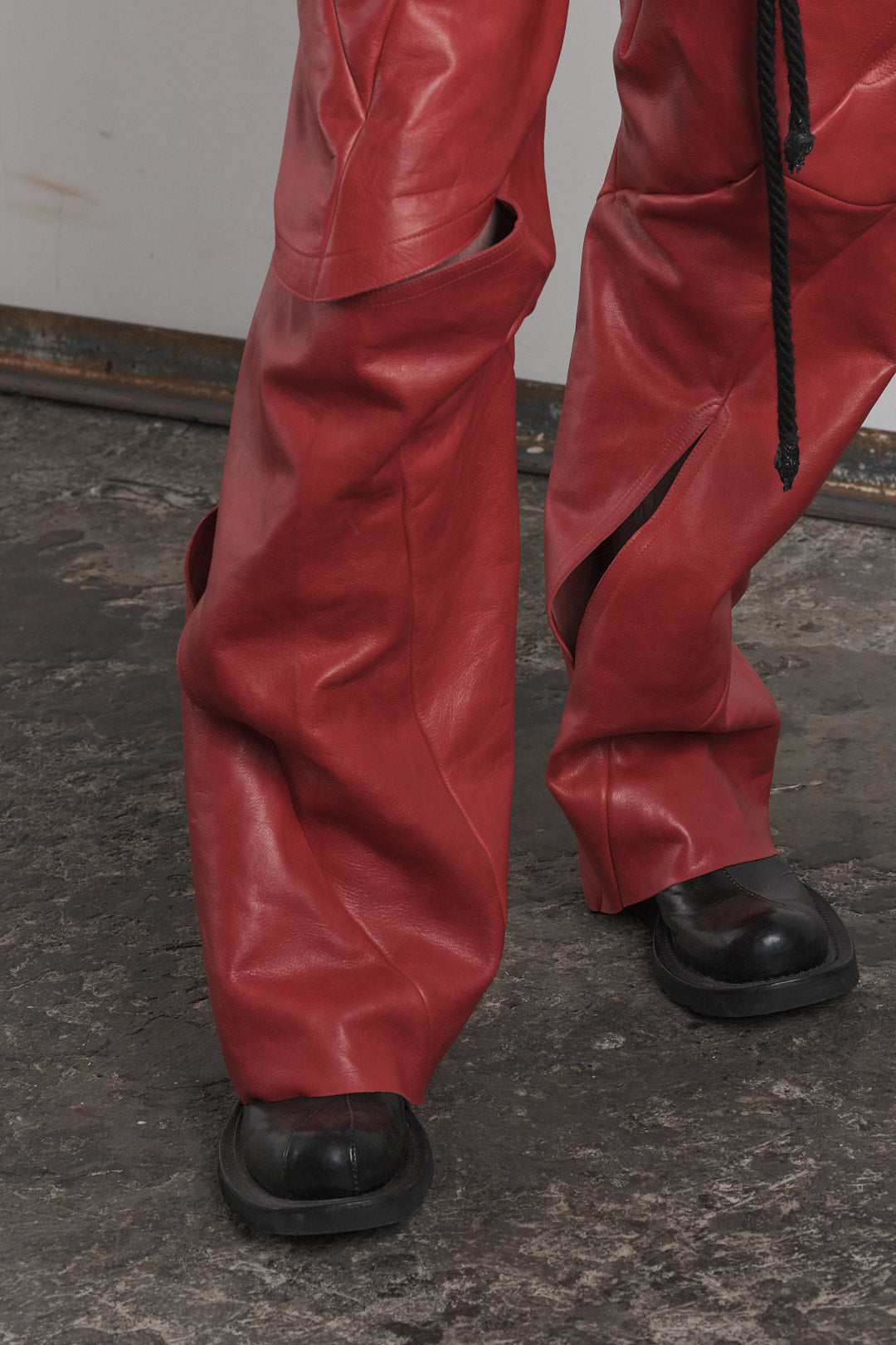 DISTORTION HIGH WAIST BAGGY PANTS – Pants, LEON EMANUEL BLANCK