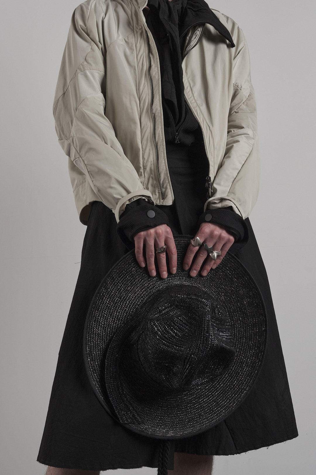DISTORTION FEDORA – Fedora, LEON EMANUEL BLANCK