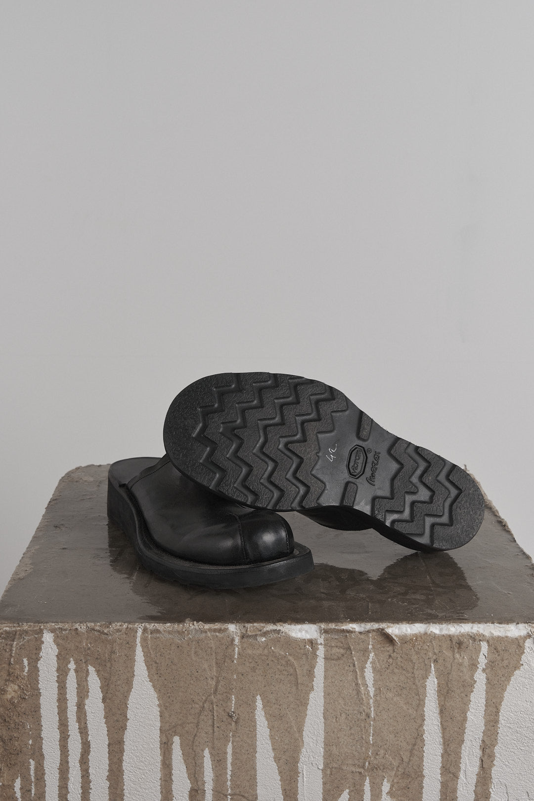 DISTORTION MULE – Mule, LEON EMANUEL BLANCK