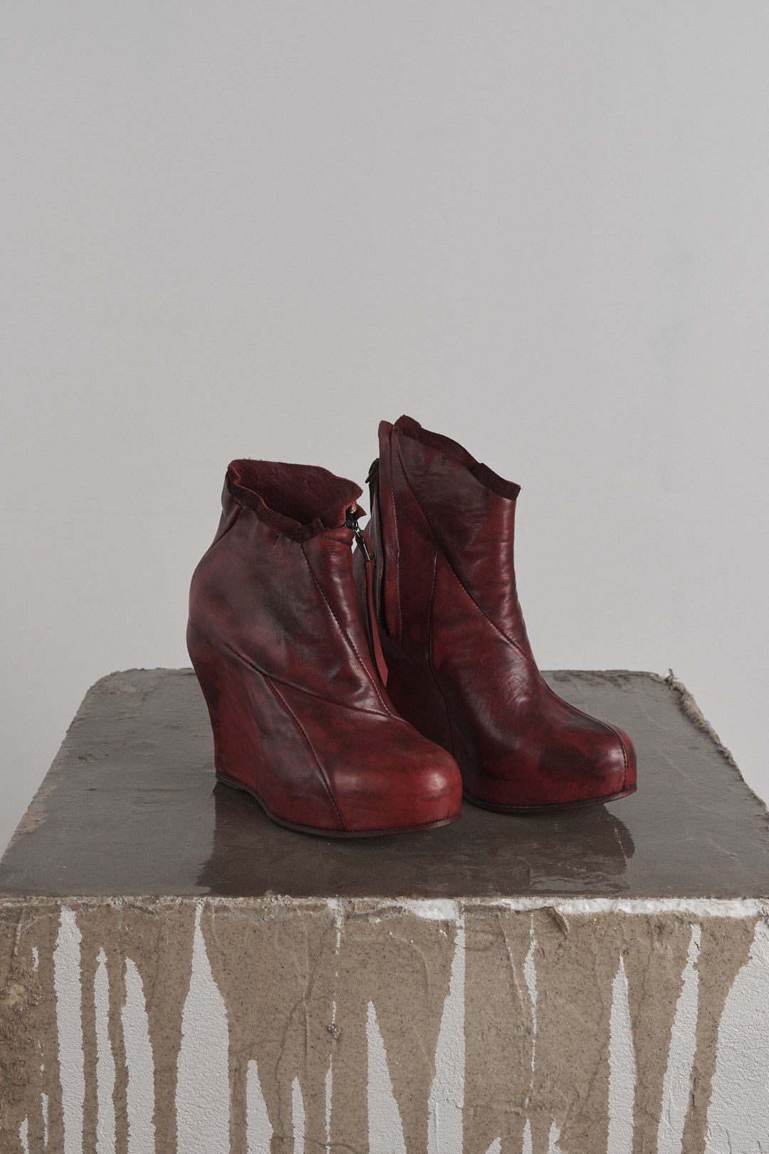 DISTORTION WEDGE – Wedge, LEON EMANUEL BLANCK