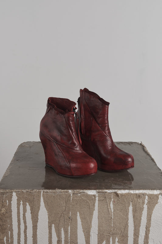 DISTORTION WEDGE – Wedge, LEON EMANUEL BLANCK