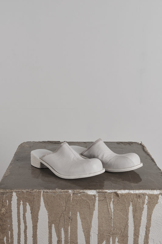 DISTORTION HEELED MULE – Mule, LEON EMANUEL BLANCK