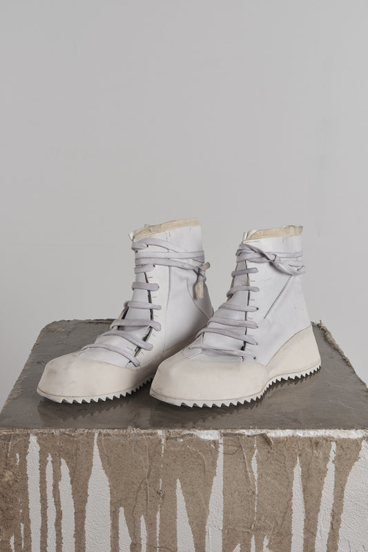 DISTORTION FEATHERWEIGHT HIGH TOP SNEAKER – Sneaker, LEON EMANUEL BLANCK