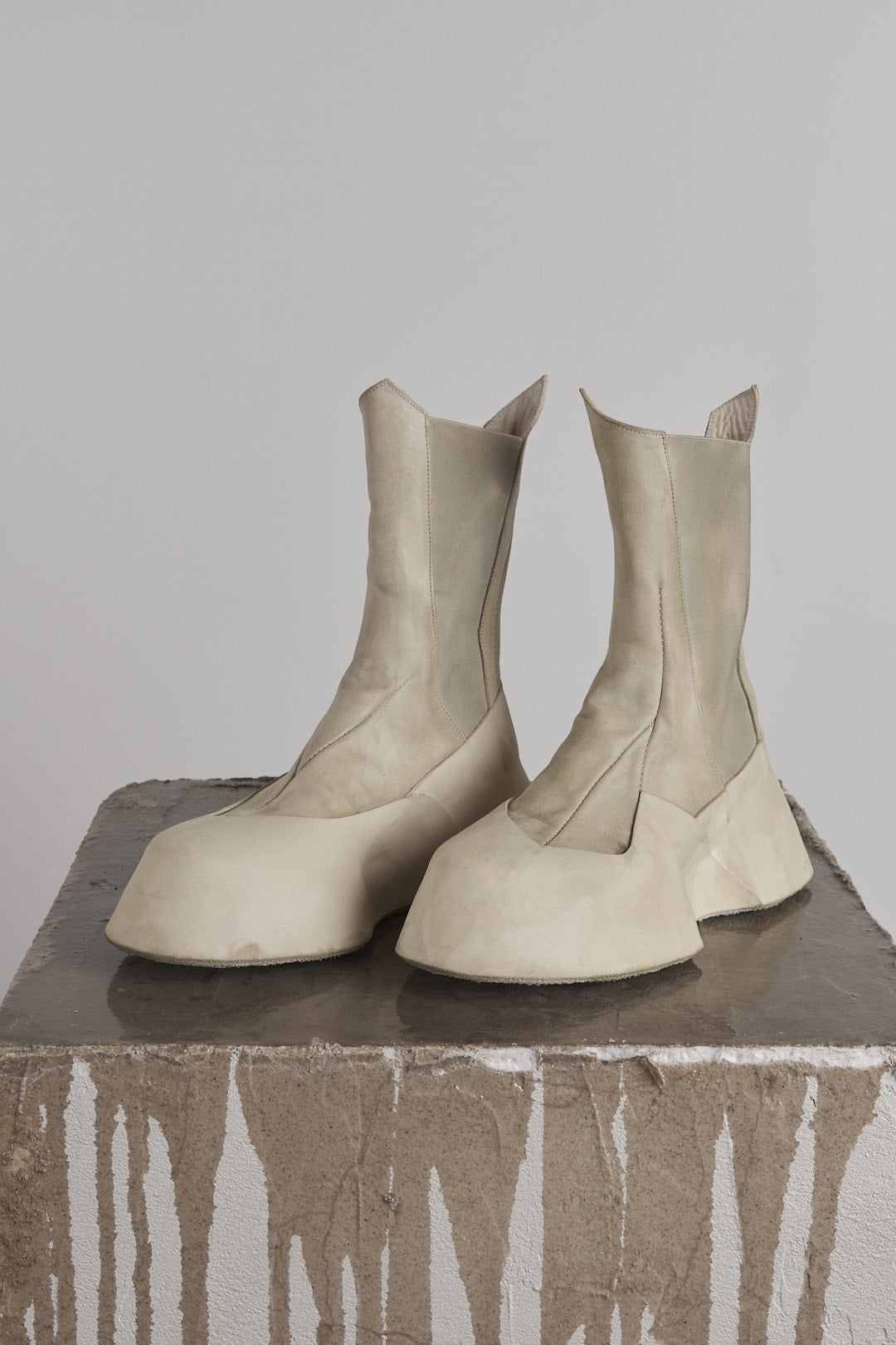 DISTORTION FEATHERWEIGHT HYBRID SNEAKER – Sneaker, LEON EMANUEL BLANCK