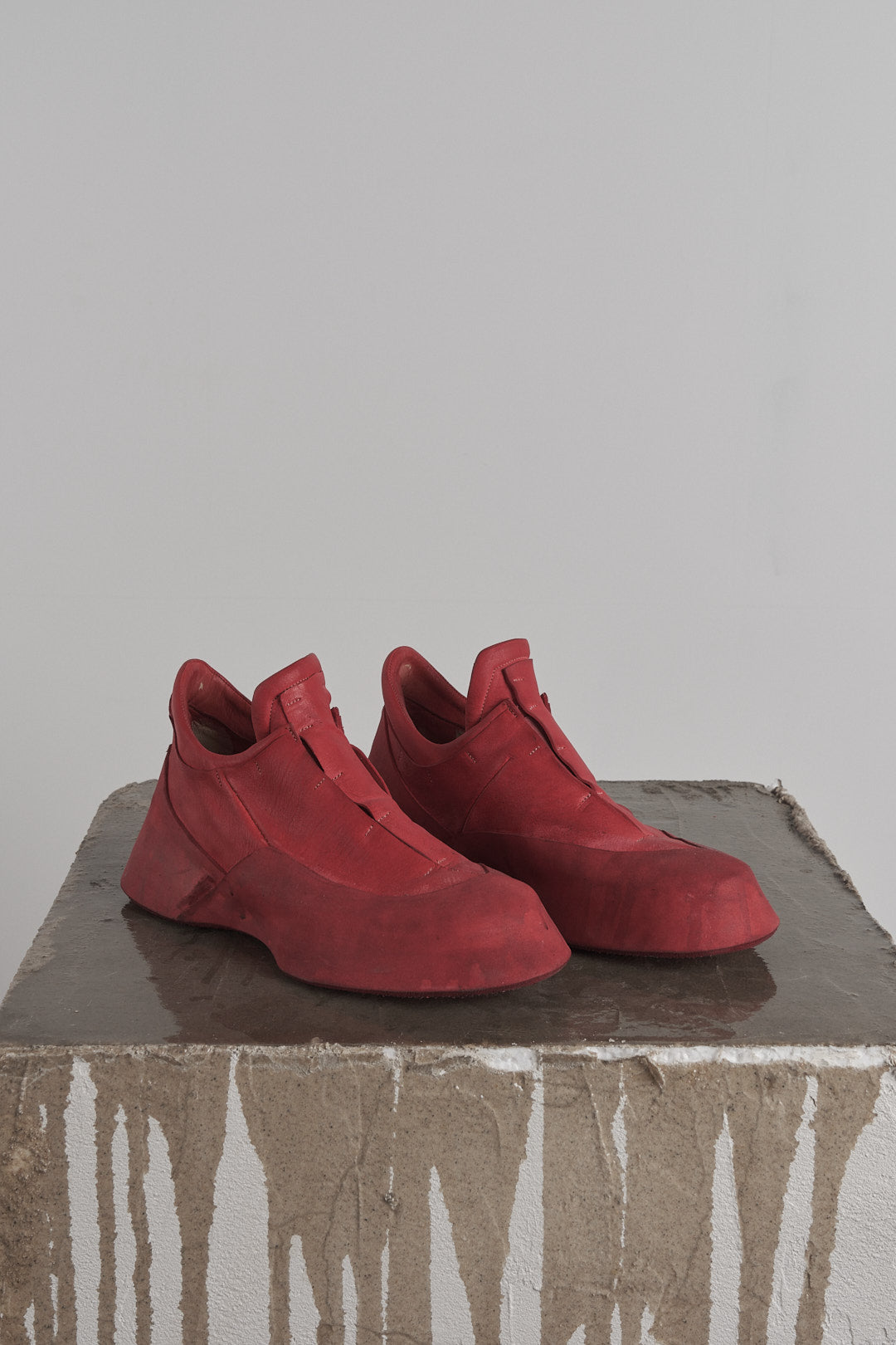 DISTORTION FEATHERWEIGHT LOW TOP SNEAKER – Sneaker, LEON EMANUEL BLANCK