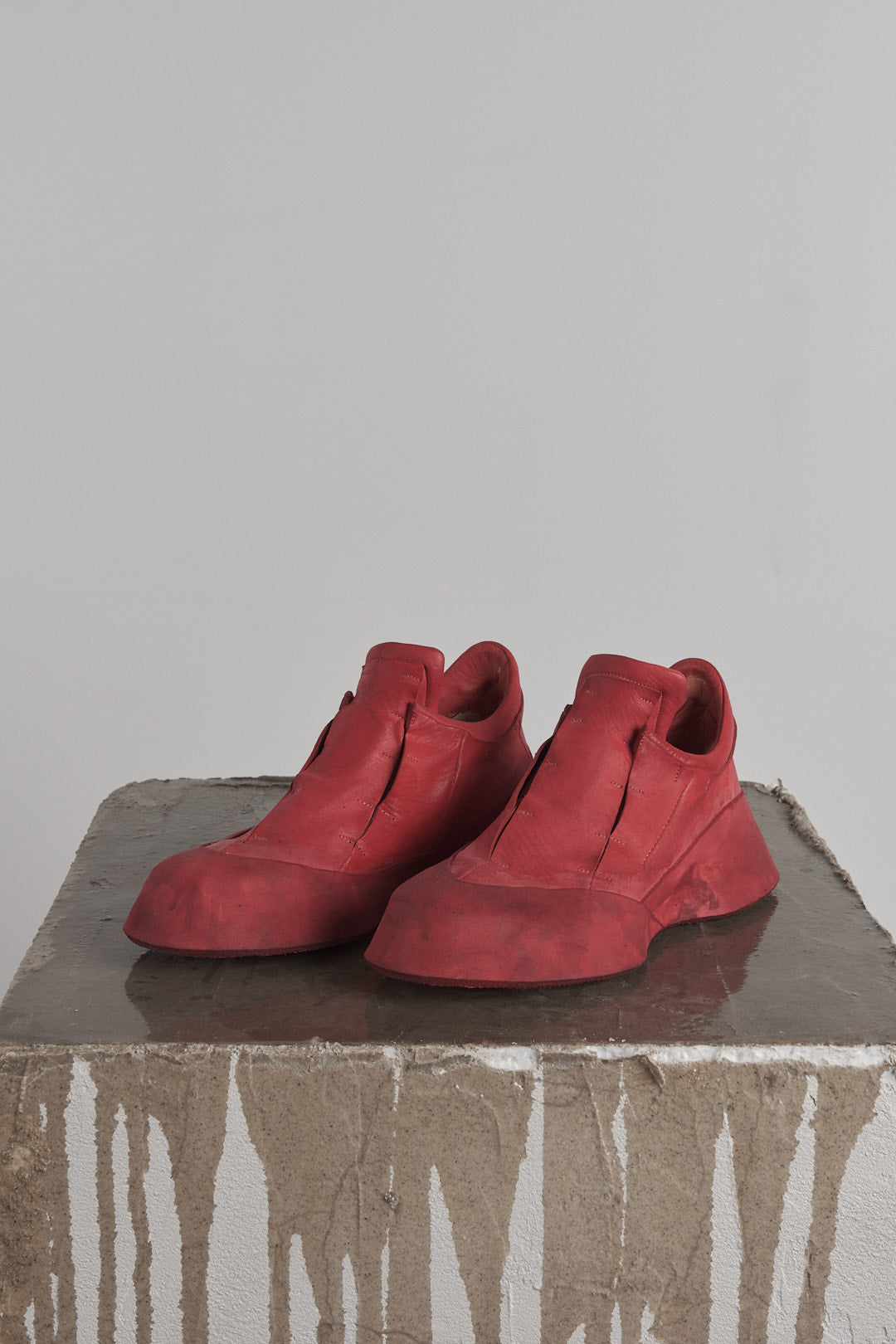 DISTORTION FEATHERWEIGHT LOW TOP SNEAKER – Sneaker, LEON EMANUEL BLANCK