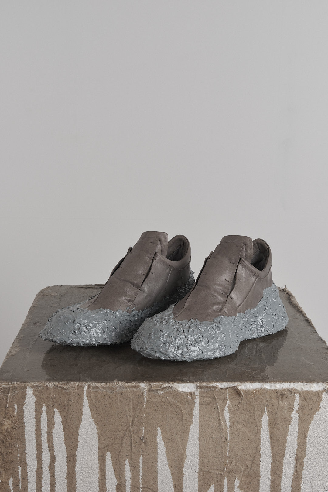 DISTORTION FEATHERWEIGHT LOW TOP SNEAKER SYMBIOSIS – Sneaker, LEON EMANUEL BLANCK