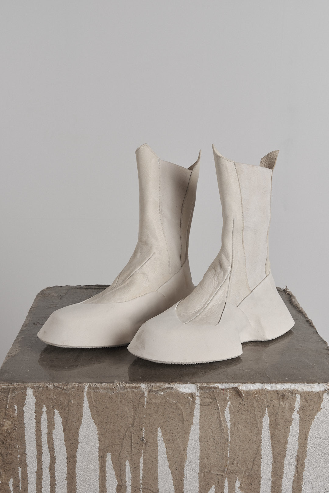 DISTORTION FEATHERWEIGHT HYBRID SNEAKER – Sneaker, LEON EMANUEL BLANCK