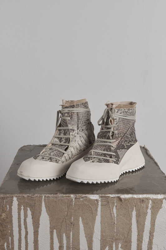 DISTORTION FEATHERWEIGHT HIGH TOP SNEAKER – Sneaker, LEON EMANUEL BLANCK